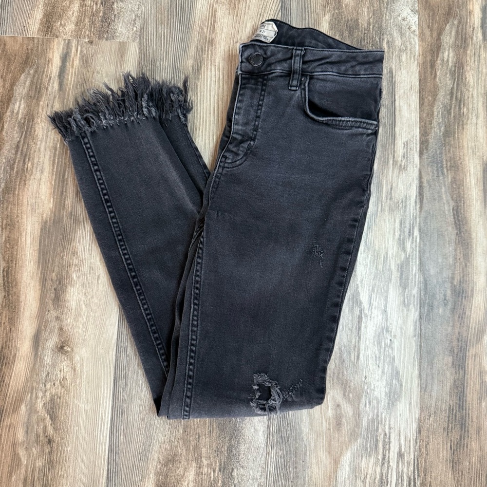 Free People Black Fringe Distressed Raw Hem Skinny Jeans W27